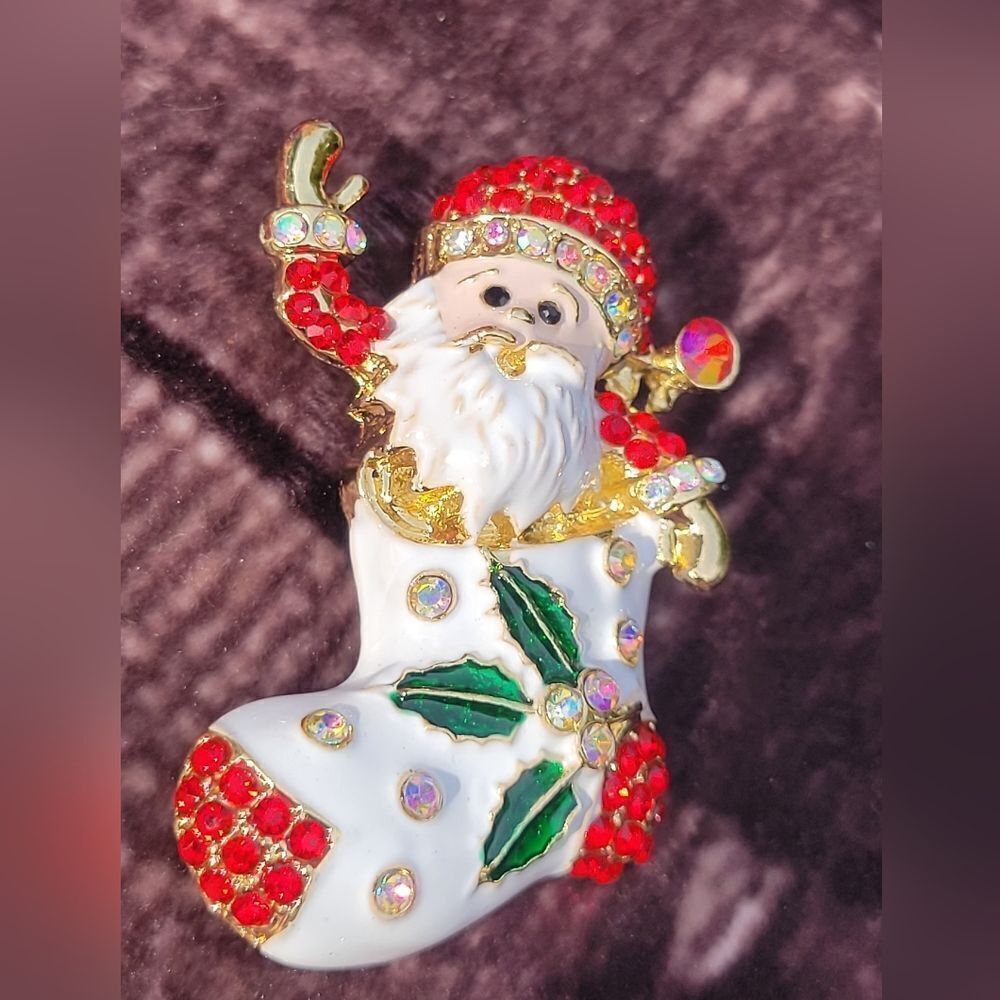 Christmas Santa Stocking Brooch‎